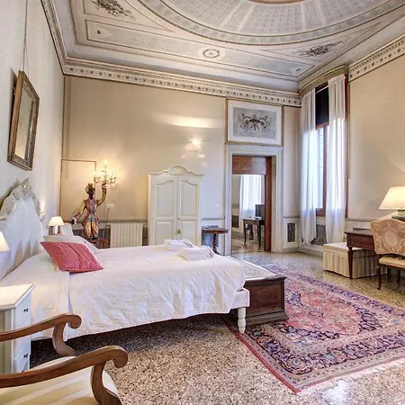 Apartment Doge Stair, Gorgeous - Bbc Grand 2024 Tour Recorded Here! Venice