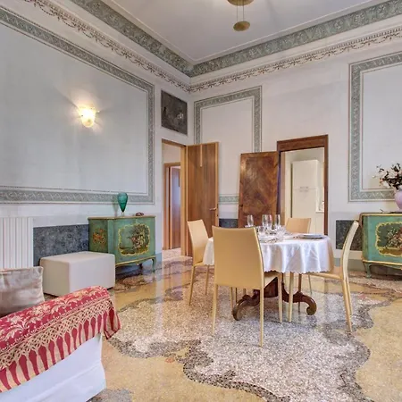 Apartment Doge Stair, Gorgeous - Bbc Grand 2024 Tour Recorded Here! Venice
