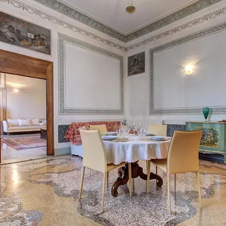 Apartment Doge Stair, Gorgeous - Bbc Grand 2024 Tour Recorded Here!