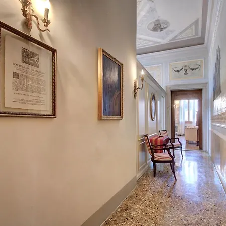 Apartment Doge Stair, Gorgeous - Bbc Grand 2024 Tour Recorded Here! Venice
