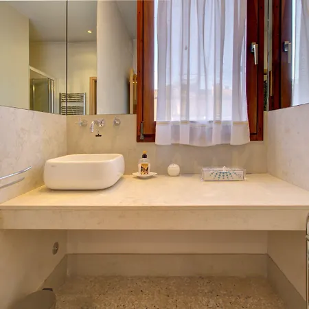 Doge Stair, Gorgeous - Bbc Grand 2024 Tour Recorded Here! Daire *